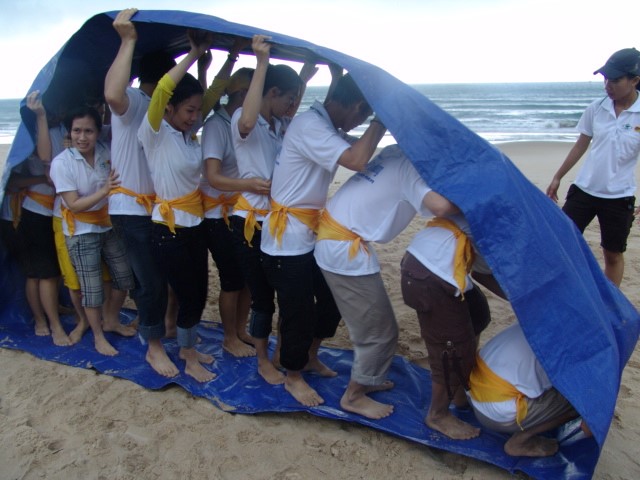 Teambuilding Thoát khỏi đảo hoang